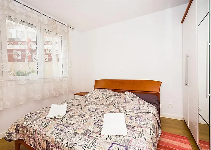 Apartamento With Wifi - 13373 *